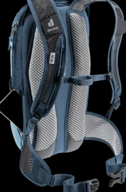 Deuter Race 8